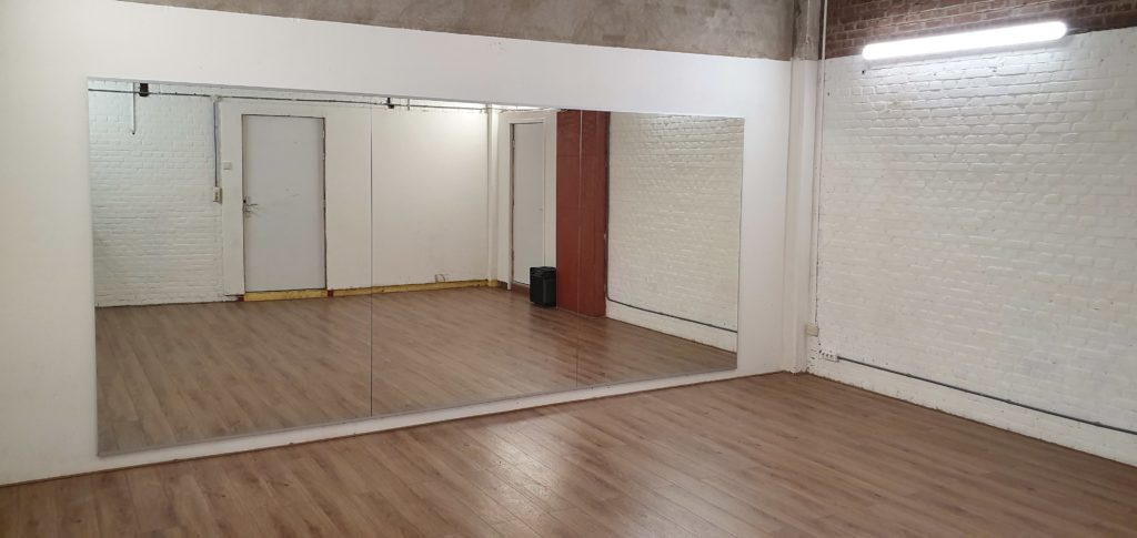 Studio, barre, dance, lessons, private, guitar